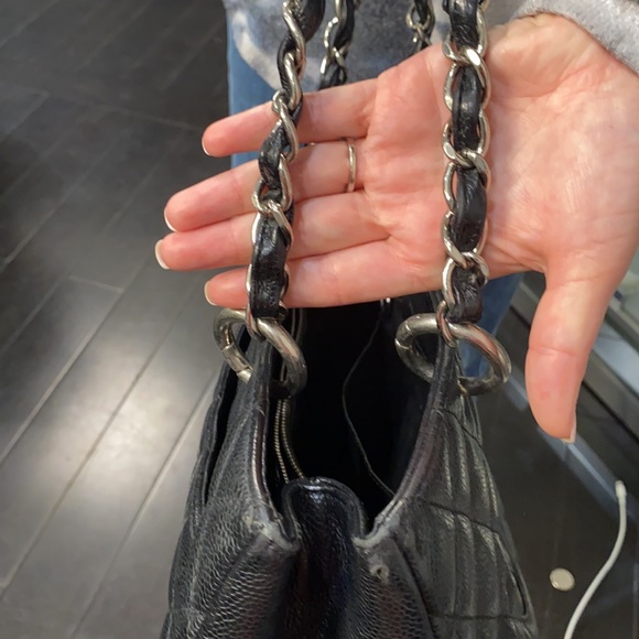 CHANEL black quilted leather tote bag - Picture 6 of 10